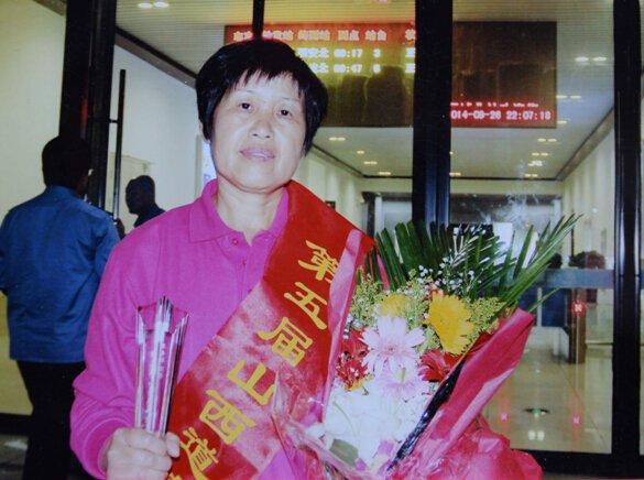 善德孝举 人间真情 梁香草,用大爱谱写和传递最美孝风