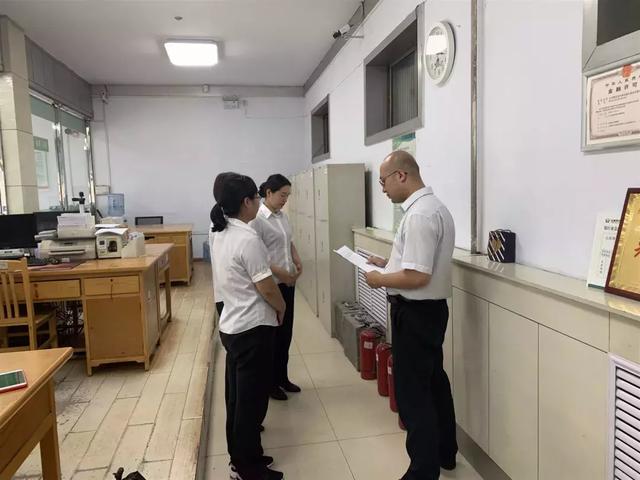 绛县农商银行开展“防风险保平安护二青迎大庆”消防预案演练