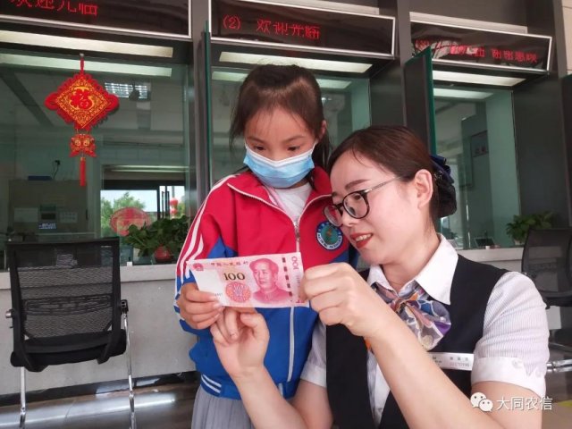 ​��Դ������:��չ��СС���мҡ�����