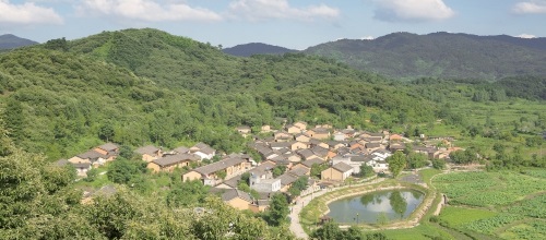大别山里幸福一家人