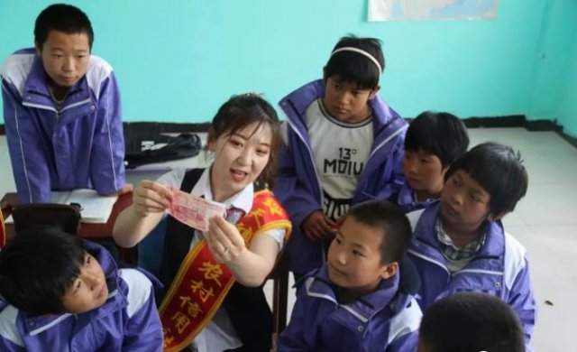 ���������磺��չ���ٱҽ���֪ʶ��У԰�