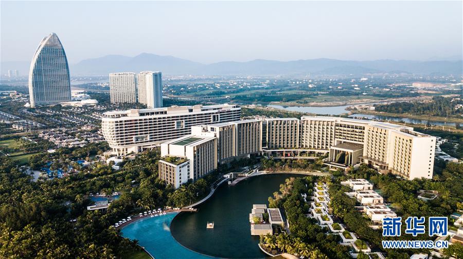 (在习近平新时代中国特色社会主义思想指引下——新时代新作为新篇章·习近平总书记关切事·图文互动)(8)感受开放新魅力——海南自由贸易港建设开局观察