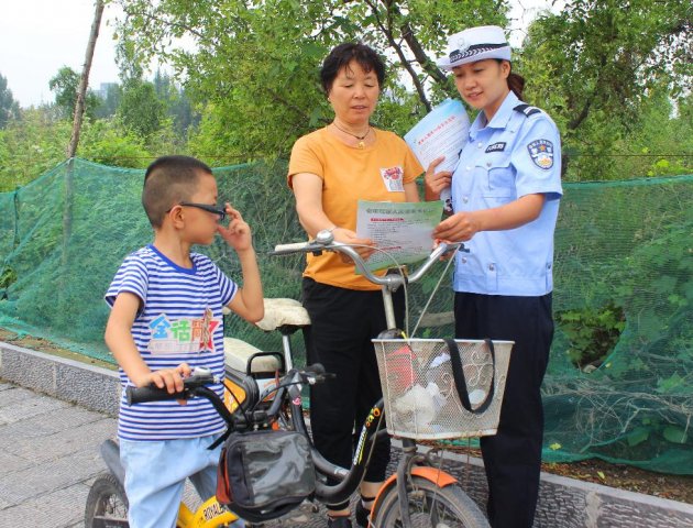 �ɽ�����ԡ�һ��һ�١���չ��ȫ����