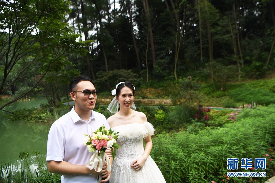 (走向我们的小康生活·图文互动)(4)从“靠山吃山”到“养山富山”——重庆缙云山的“绿色辩证法”