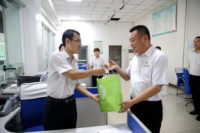 ����ũ�����У��ػ��͵�һ�� ����������������