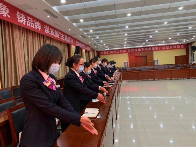 ƽ½ũ�����У���ǿ���񡱾�Ҫ�÷��񡰼��ܻ���