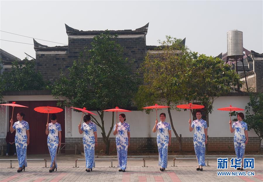 (全面建成小康社会“百城千县万村调研行”·图文互动)(2)革命老区里的扶贫新事——江西吉安市提升脱贫成色见闻