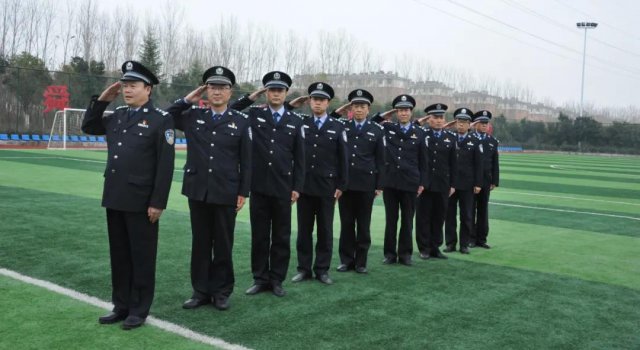 ԫ���ع����ֿ�չ�����������ж�ѵ��