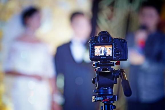 ����һ��������ͷ�顱���в�ȢŮ���ޣ������游��Ҳ��ĸ��