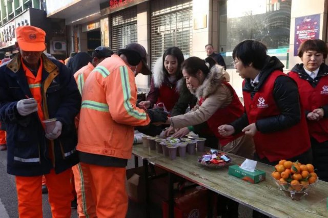 �ӽ�ũ�����оٰ조��ͳ�ѽ��� ŨŨ�����顱����־Ը����