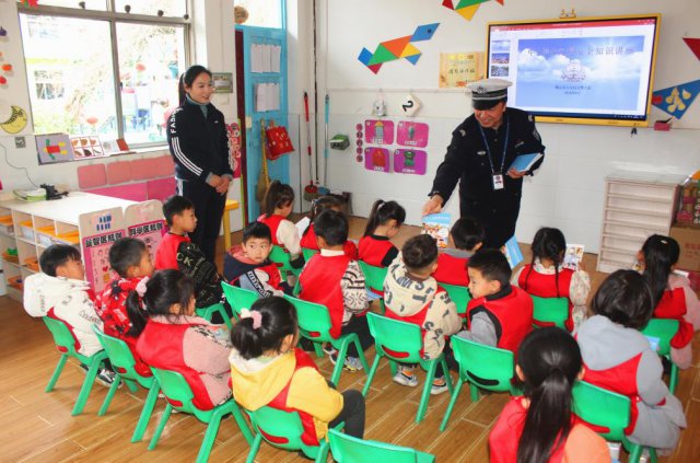 �ɽ������У԰��չ����ͨ��ȫ��һ�Ρ������