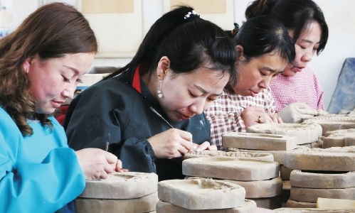 山西绛州 “中国澄泥砚之都”举办农家女技能大赛