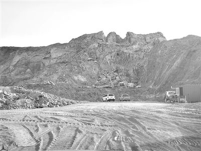 ���ձ�ɽ���棬��Ƭɽ���Ѳ�֪���١����� ������ ��