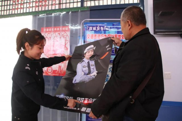 С���� ������ ƽ½�����������÷��񴰿���ؿ�չ����