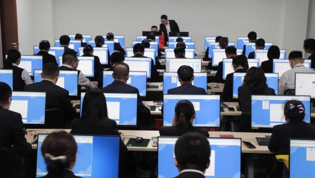 ����ũ���п�չ��Ӫ���ߡ���ǿһת���������ܲ����