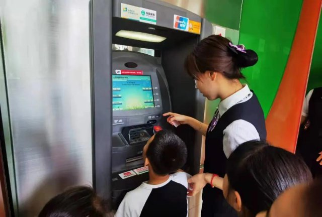 �˳�ũ�����У�СС���мң��ɾʹ�����