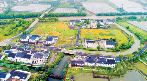 ������ɫ���ġ�����ͬ��ԣ