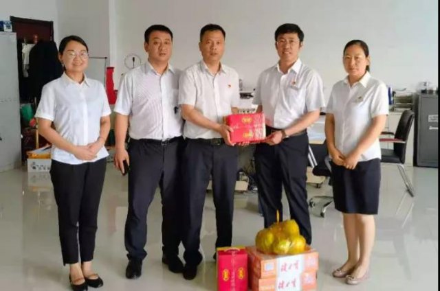 ���ũ����ҵ���У���ϵһ��Ա�� ũ�����С���������