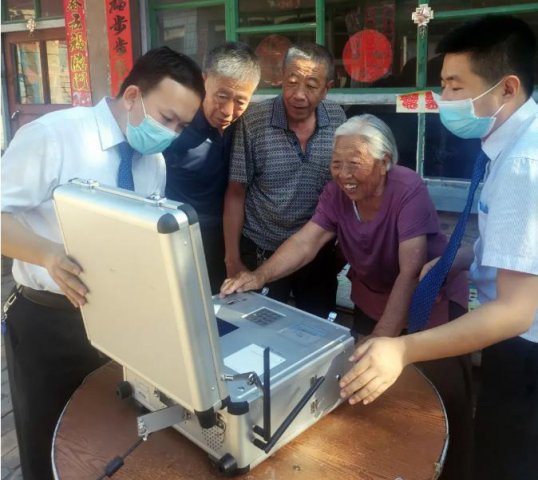 ����ũ�����У����ķ�����ů����ͻ����Ŀ�