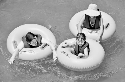 ԭ����ͥ�Ľ�����ʽӰ�캢�ӳɳ�