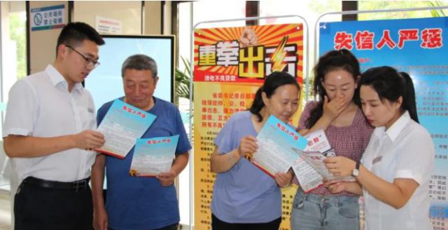 ����ũ���������ƽ����Ĵ�ս�ۡ���̤���������·