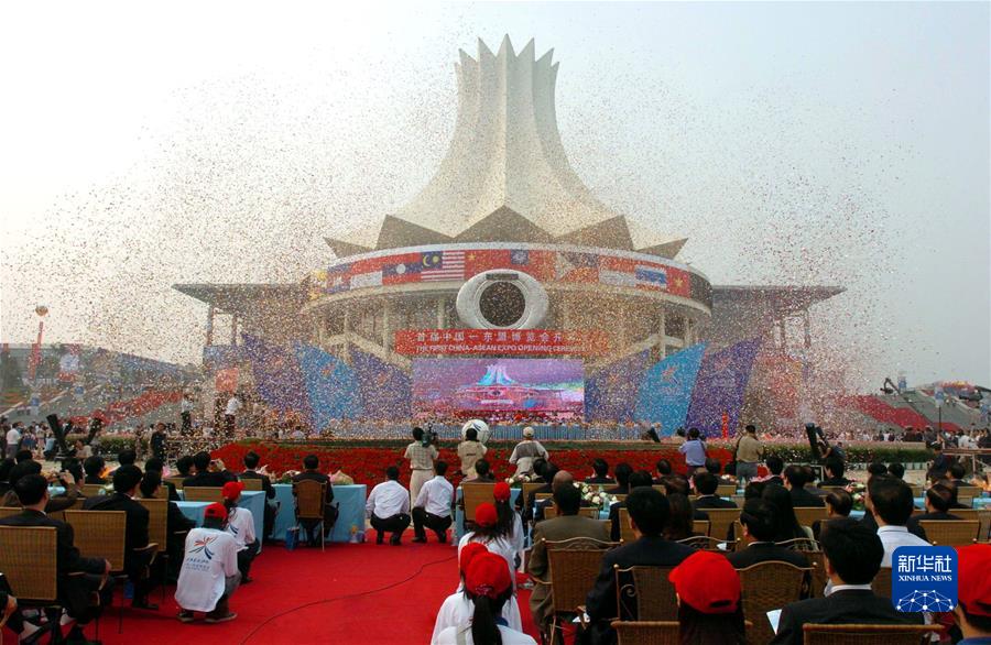 ���»�ȫýͷ����ͼ�Ļ�������2��ʮ����ļ�֤�����Ӷ����ῴ�й������˺���֮��