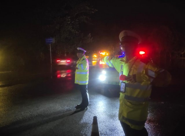 �ɽ�����������л�ƽ��