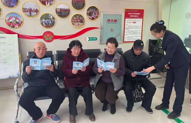 ����ũ�����У� ���ڷ������ϻ����������������˿�Խ���ֺ蹵