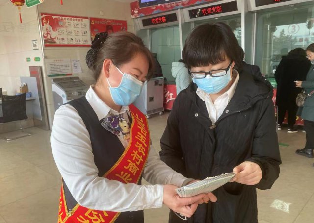 ɽ������ũ�����У�ϲ�����������  ���ڷ�����Ǯ