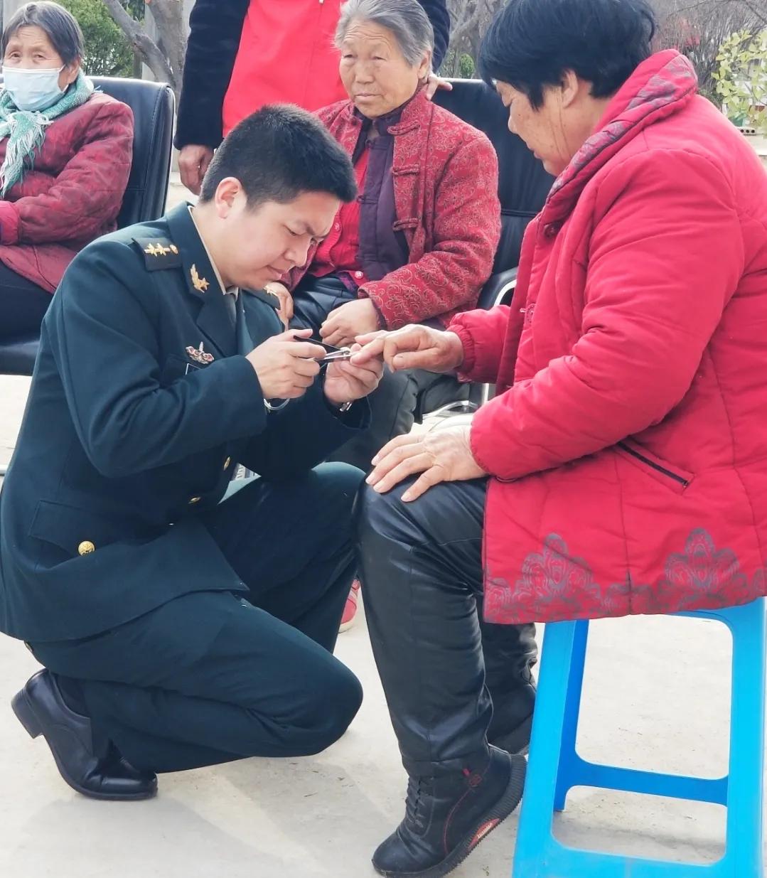 ��������о��Ϸ����߽��κ���������Ϊ�����װ���־Ը����