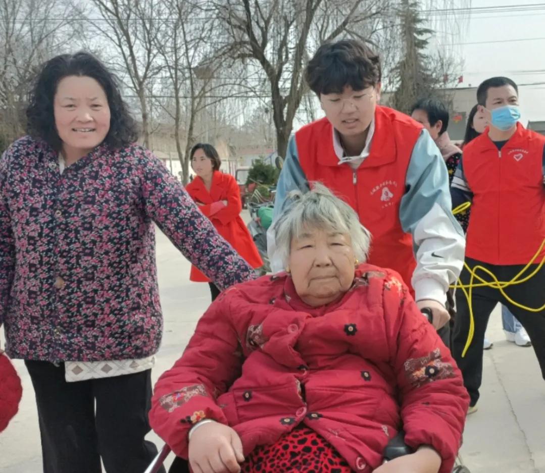 ��������о��Ϸ����߽��κ���������Ϊ�����װ���־Ը����