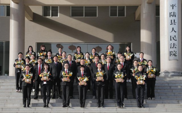 ƽ½��Ժ��չ����ů����������ͬ�С����� �