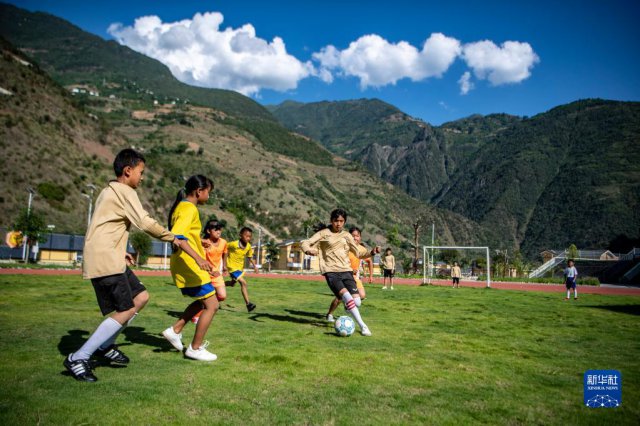 ��ȥ��ƶ�������ס���������������ߵء�