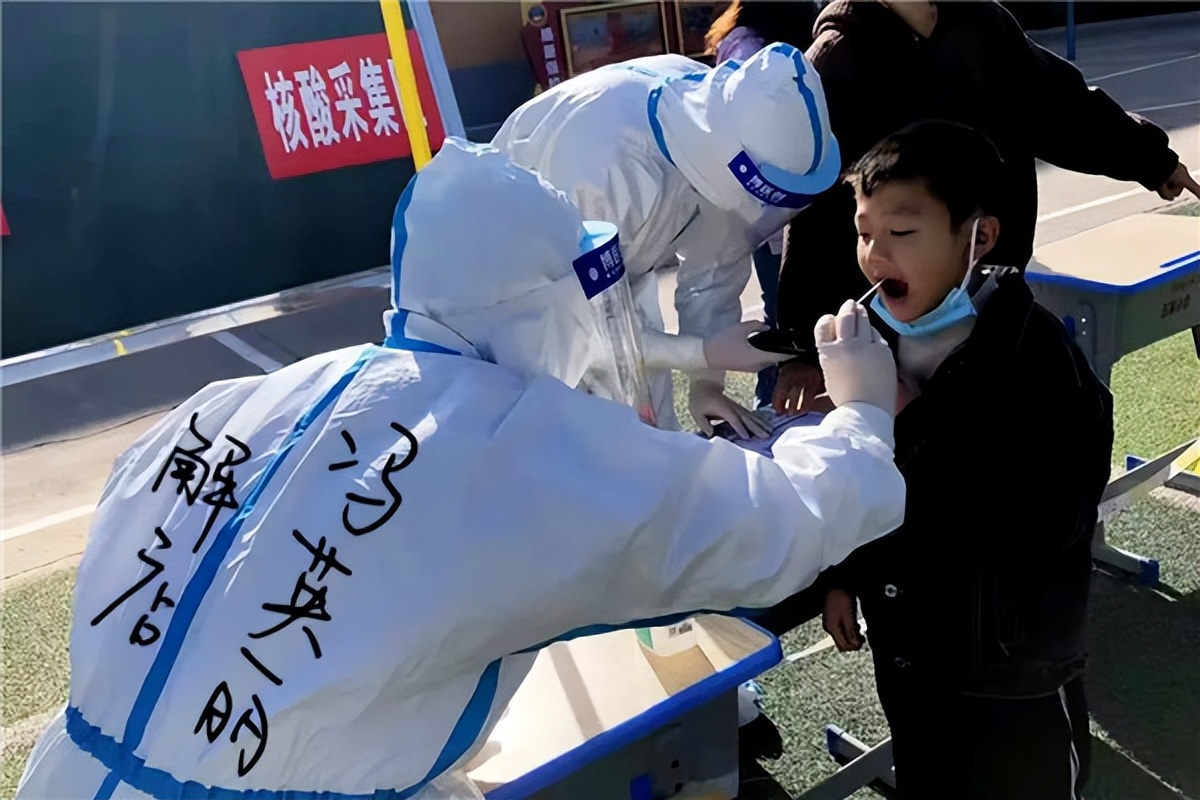 �������Ժ������Ӣ����