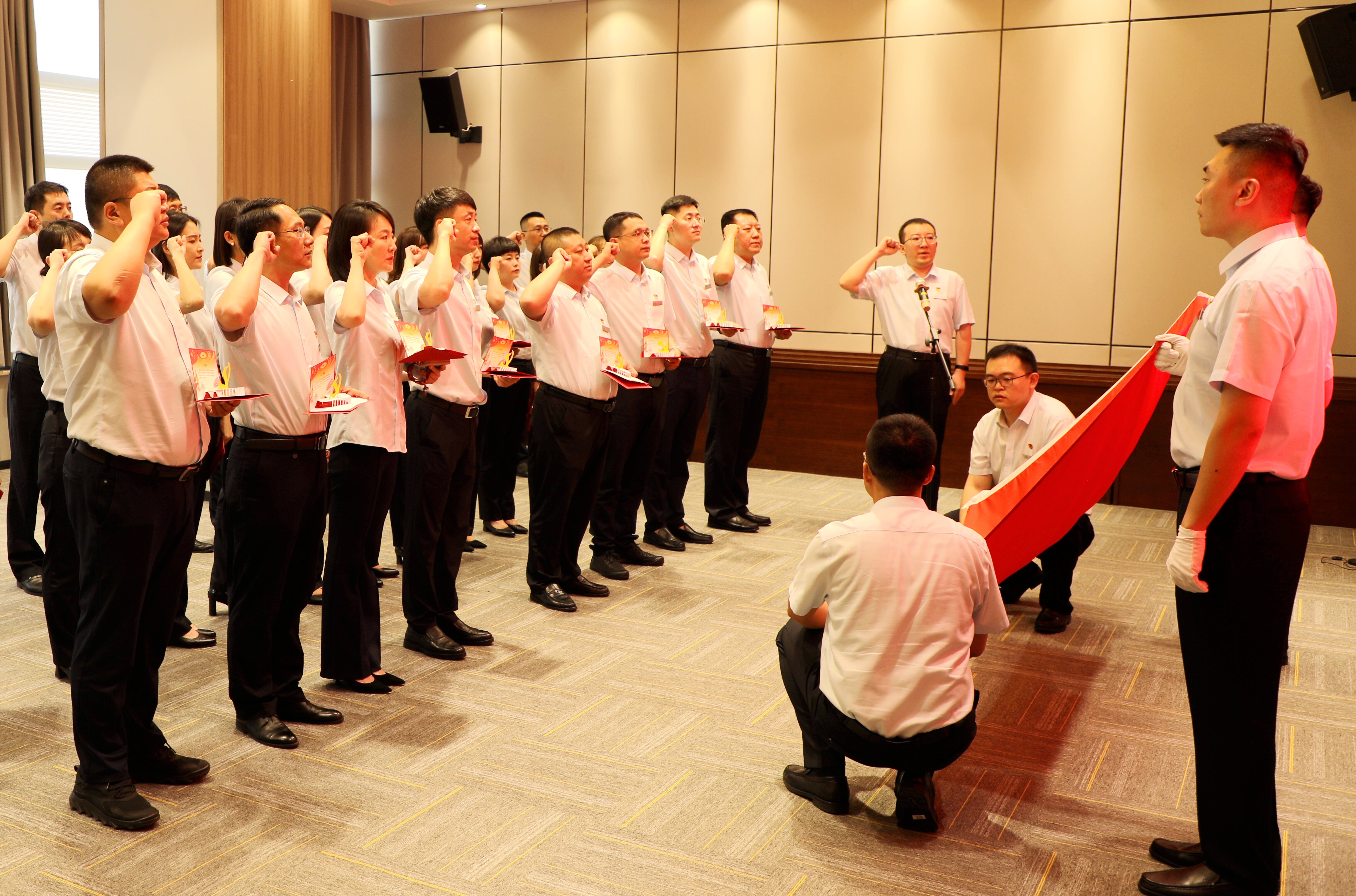 ɽ����ͬũ�����е�������ۺ�����������ܴٷ�չ