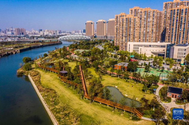 �Ǻ���������̬ʵ����������������������