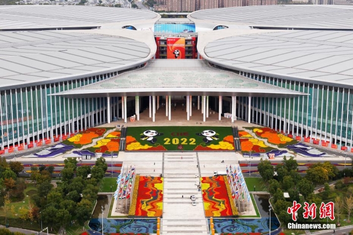 11月1日,航拍国家会展中心(上海)。第五届中国国际进口博览会将于11月5日至10日在国家会展中心(上海)举办。殷立勤 摄