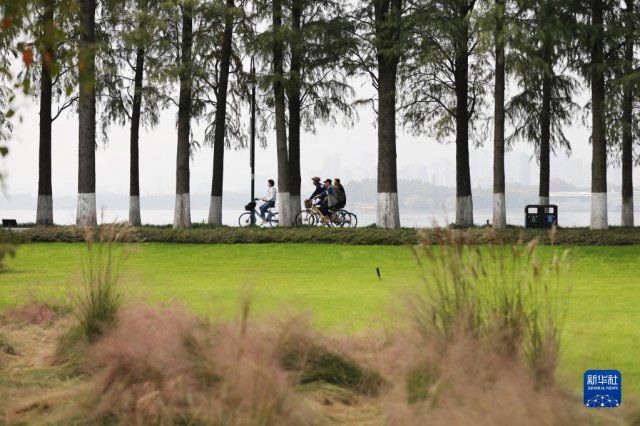 ��ʪ��֮����֤�й���̬�����롱��������