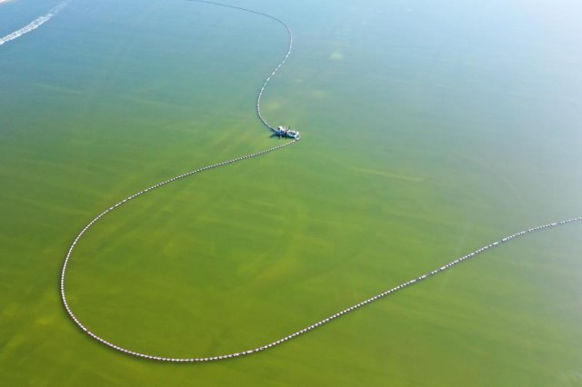 ȫ���Ը������������ҹ����ط���������һ�߼���