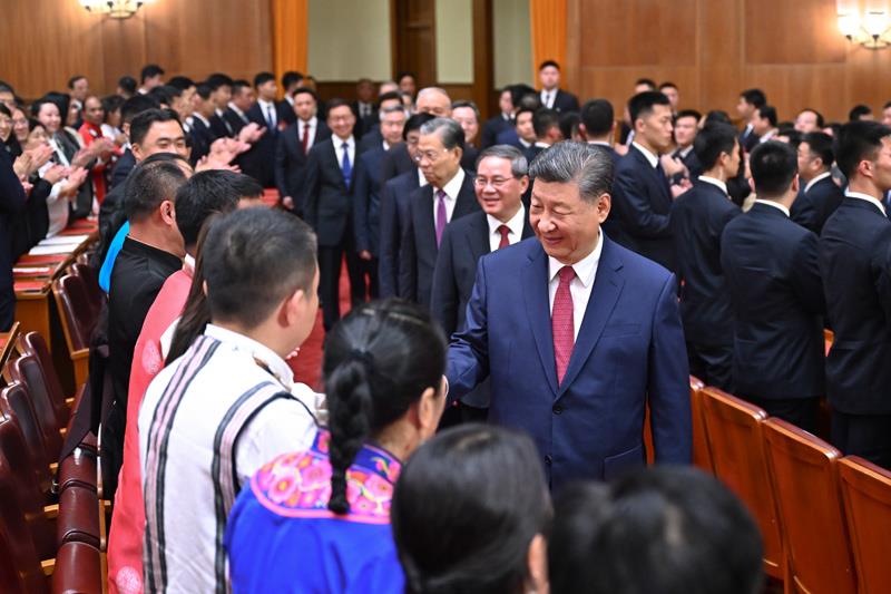 2024年9月29日晚,庆祝中华人民共和国成立75周年音乐会在京举行。习近平总书记等党和国家领导人,同3000多名观众一起观看演出。