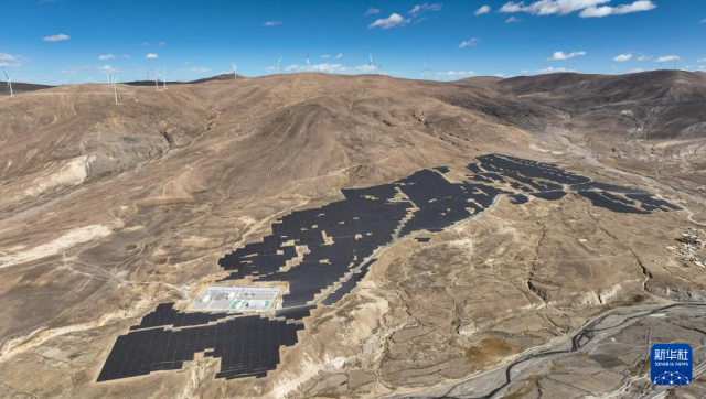 ���أ������Դ������չ��ɫ����