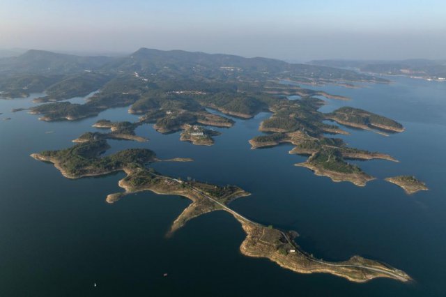 ��ˮ��ˮ ����ʮ����ɫ��̼��չʵ����ͻ��