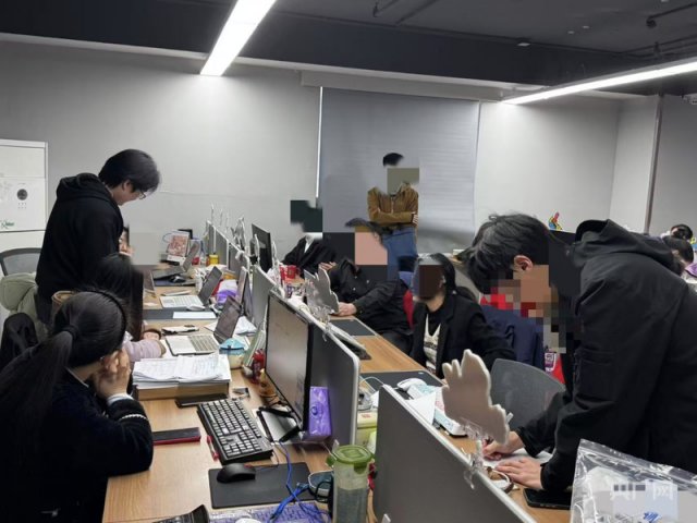 ��ס�޶��ë���ڻҲ�ҵ��