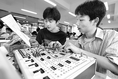 七成中职学生毕业选择升学——职教高考在即,如何让学生走上成长快车道
