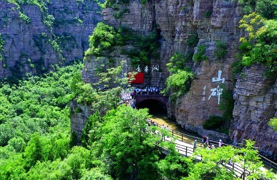 走,在红色之旅中感悟峥嵘岁月