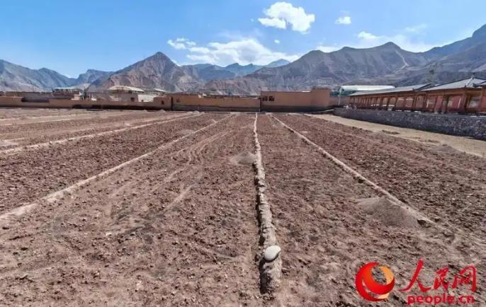 ���Żƺӣ�Ϊ����ˮ��ȣ�